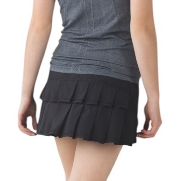 Lululemon Run: Pace Setter Skirt Black Sz 2 Original $58 Excellent Comdition - Picture 3 of 11